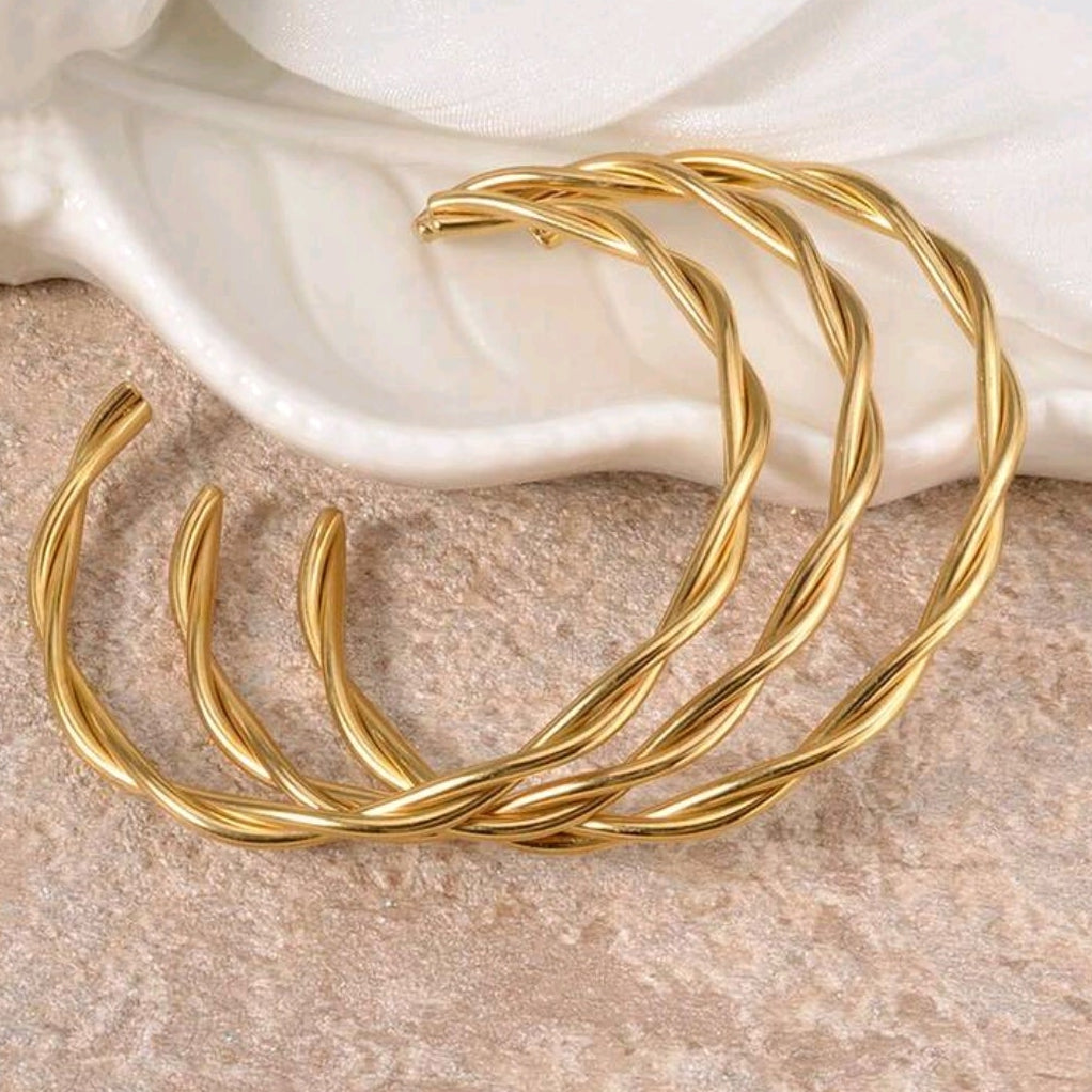 Wave Cuff Bracelet Set